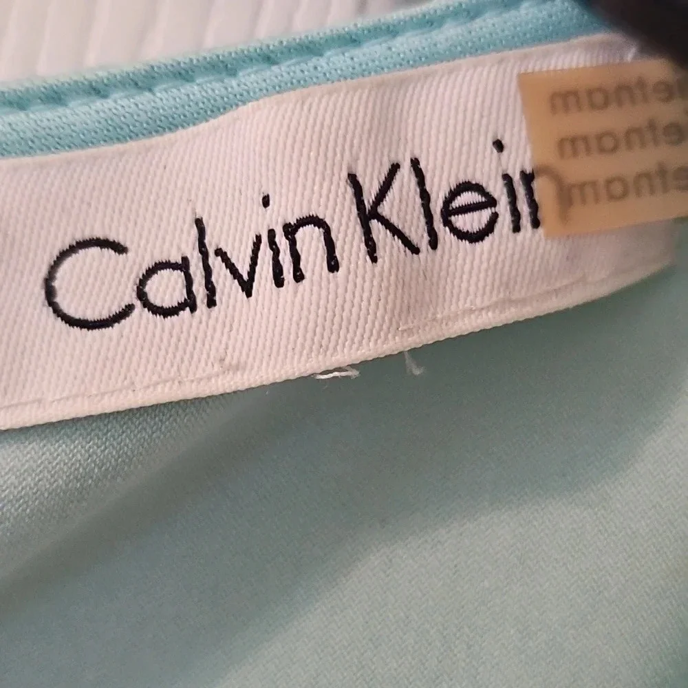 Calvin Klein Sleeveless Blue and Black Patterned Top - Picture 2 of 4